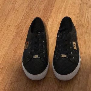 Womens Guess Shoes size 9